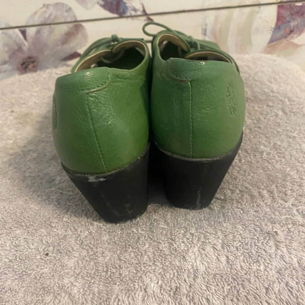 Fly London Green Wedge Shoes - Picture 5 of 5